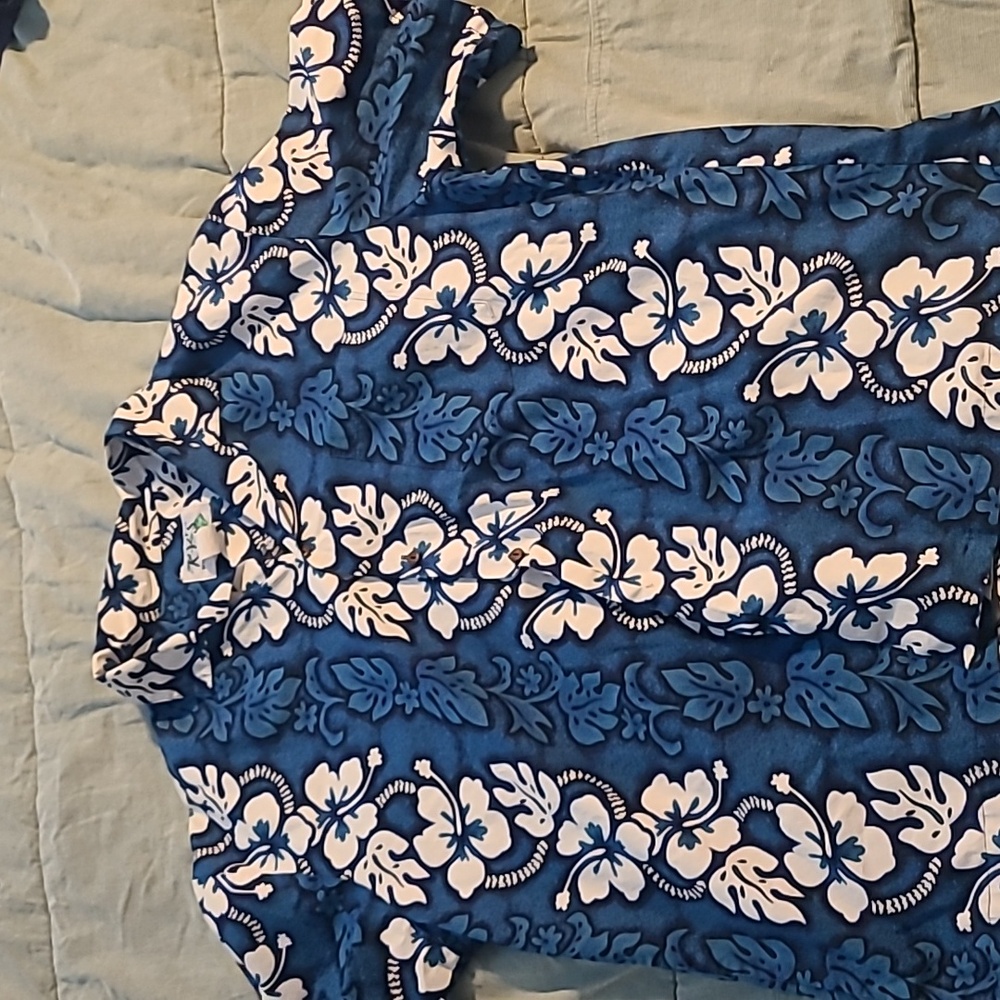 XL KY's blue Hawaiian shirt